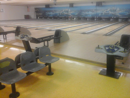 Bowling Alley «North Versailles Bowling Centre», reviews and photos, 356 Lincoln Hwy, North Versailles, PA 15137, USA