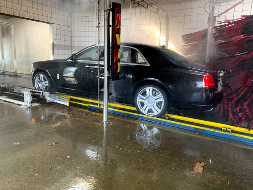 Car Wash «Rainbow Auto Wash», reviews and photos, 21777 Allen Rd, Woodhaven, MI 48183, USA