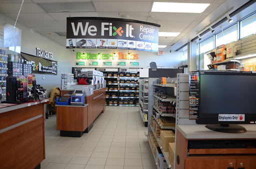 Car Battery Store «Batteries Plus Bulbs», reviews and photos, 1492 S Randall Rd, Geneva, IL 60134, USA