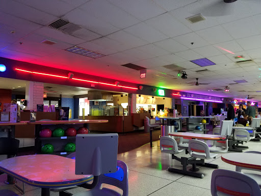 Bowling Alley «Brunswick Zone Chesterfield Lanes», reviews and photos, 176 Four Seasons Shopping Center, Chesterfield, MO 63017, USA