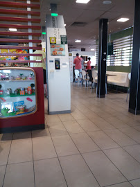 Atmosphère du Restauration rapide McDonald's à Saint-Jean-de-la-Ruelle - n°19