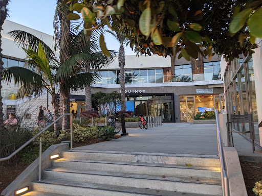 Gym «Equinox Huntington Beach», reviews and photos, 21010 Pacific Coast Hwy, Huntington Beach, CA 92648, USA