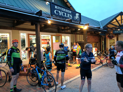 Shopping Mall «Tannery Shopping Center», reviews and photos, 50 Water St, Newburyport, MA 01950, USA