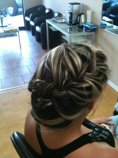 Beauty Salon «GS Hair Studio Beauty Salon and Spa», reviews and photos, 9016 N Milwaukee Ave, Niles, IL 60714, USA