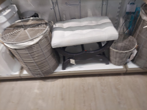 Home Goods Store «HomeGoods», reviews and photos, 7937 113th St, Seminole, FL 33772, USA