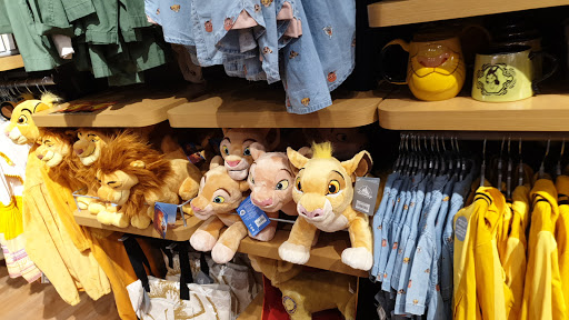 Toy Store «Disney Store», reviews and photos, 12401 Wayzata Blvd, Minnetonka, MN 55305, USA