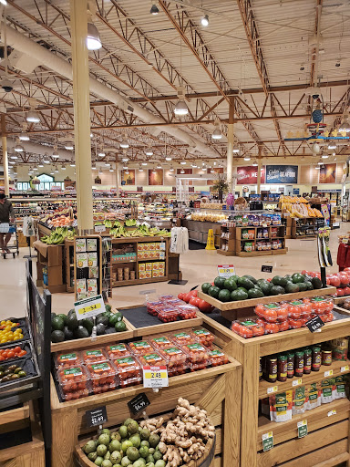 Grocery Store «Lowes Foods of Leland», reviews and photos, 1152 East Cutlar Crossing, Leland, NC 28451, USA