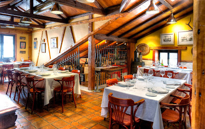 Restaurante Casa Tataguyo - Plaza Carbayedo, 4, 33402 Avilés, Asturias, Spain