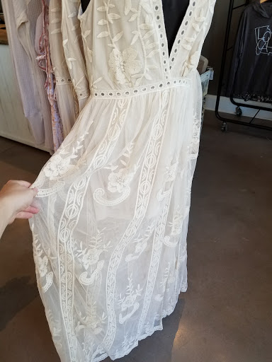 Unhinged Boutique, 114 Via Veracruz, Jupiter, FL 33458, USA, 