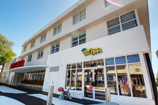 Dog Bar, 1684 Jefferson Ave, Miami Beach, FL 33139, USA, 