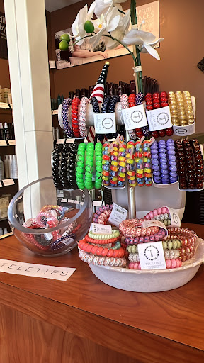 Hair Salon «Salon Fabrojae», reviews and photos, 782 S Brewster Rd, Vineland, NJ 08361, USA