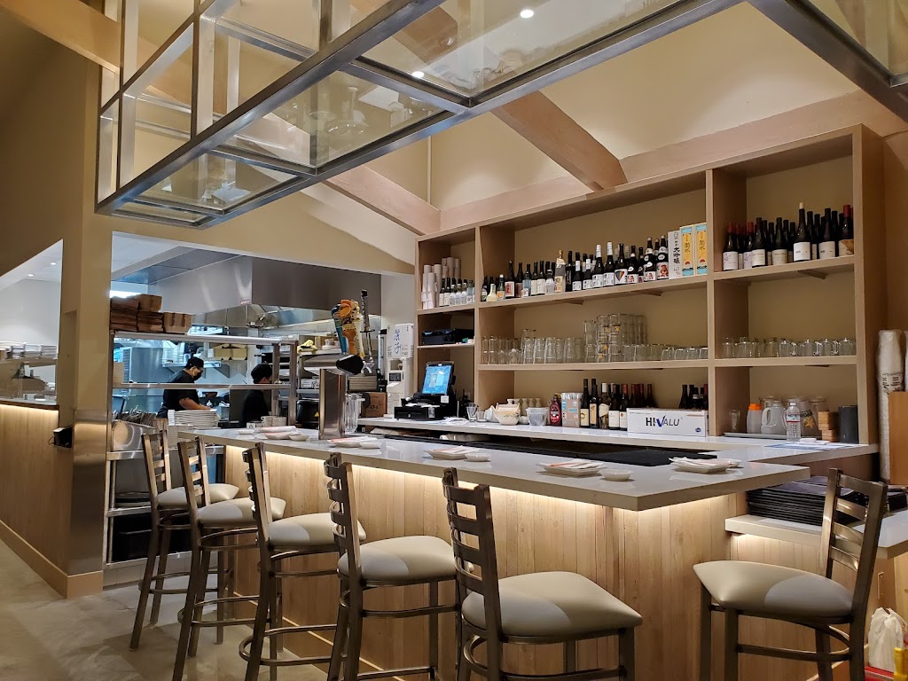 Dash Dashi Sushi and Sake Bar 90266