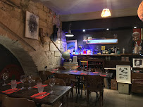 Atmosphère du Restaurant La Petite Pêche à Avignon - n°18