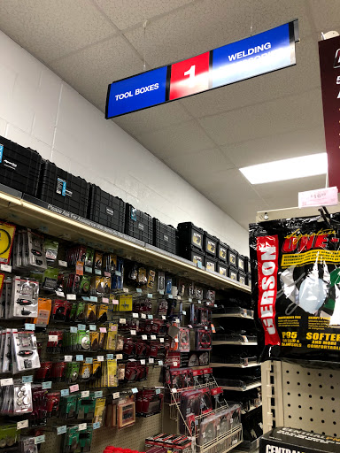 Hardware Store «Harbor Freight Tools», reviews and photos, 509 Lone Oak Rd, Paducah, KY 42003, USA