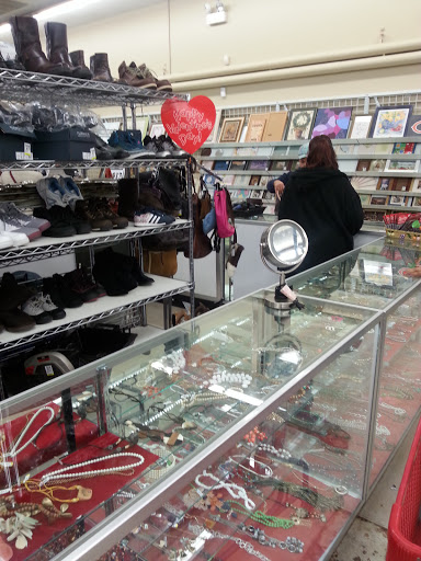 Thrift Store «Unique», reviews and photos, 3041 W 159th St, Markham, IL 60428, USA