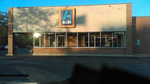 Supermarket «ALDI», reviews and photos, 2861 Sheridan Rd, Zion, IL 60099, USA