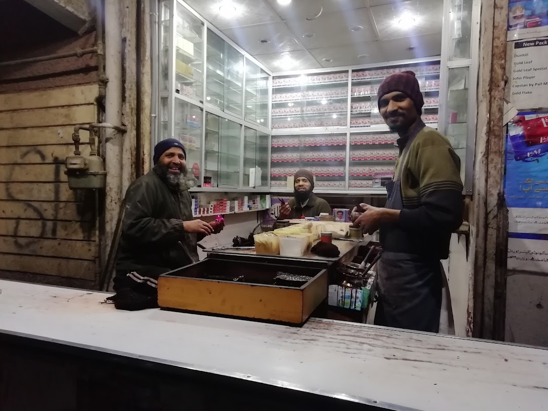 Sindh Pan Shop
