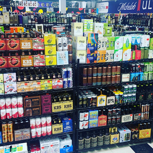 Liquor Store «Oakview Party Store», reviews and photos, 42256 Palmer Rd, Canton, MI 48188, USA