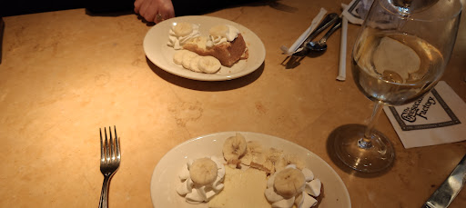 Restaurant «The Cheesecake Factory», reviews and photos, 610 Burr Ln, Lake Grove, NY 11755, USA