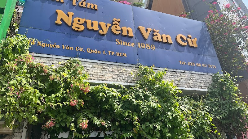 Cơm tấm Nguyễn Văn Cừ