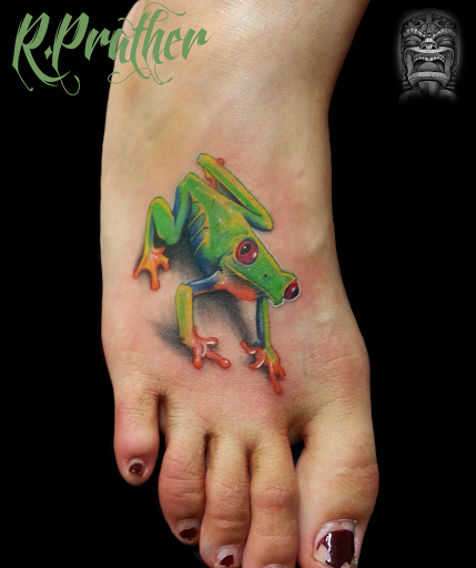 Explore spinal cord tattoo ideas, creative tattoo ideas in Saint Petersburg, available at Buku Tattoo Studio