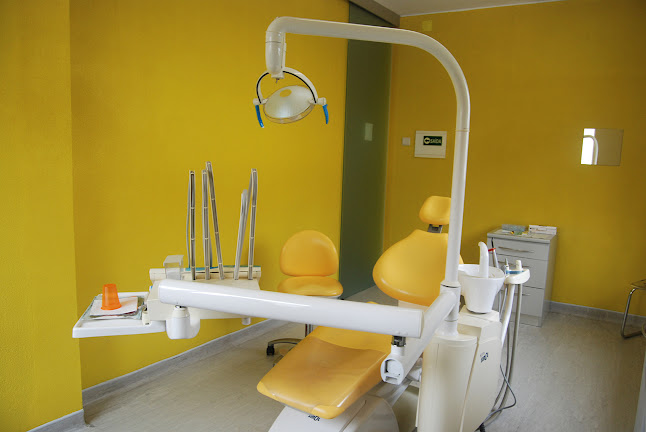 Clínica Dentária OralSaúde - Vila Nova de Gaia