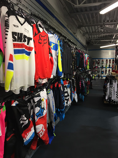 Motorcycle Dealer «RideNow Powersports Phoenix», reviews and photos, 17202 N Cave Creek Rd, Phoenix, AZ 85032, USA