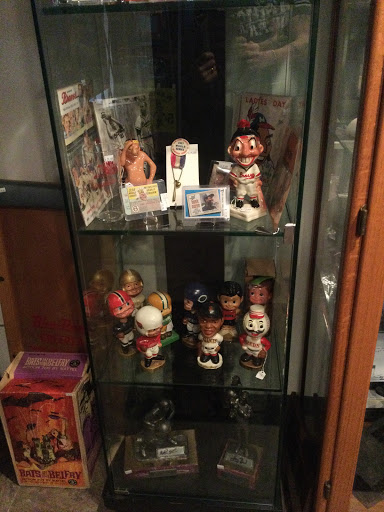 Antique Store «Roosevelt Road Antiques & Consignments», reviews and photos, 3720 Roosevelt Rd, Kenosha, WI 53142, USA