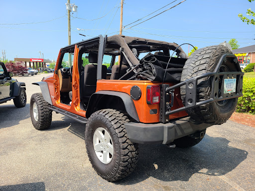 Auto Parts Store «Advance Auto Parts», reviews and photos, 215 E 10th St, Jeffersonville, IN 47130, USA