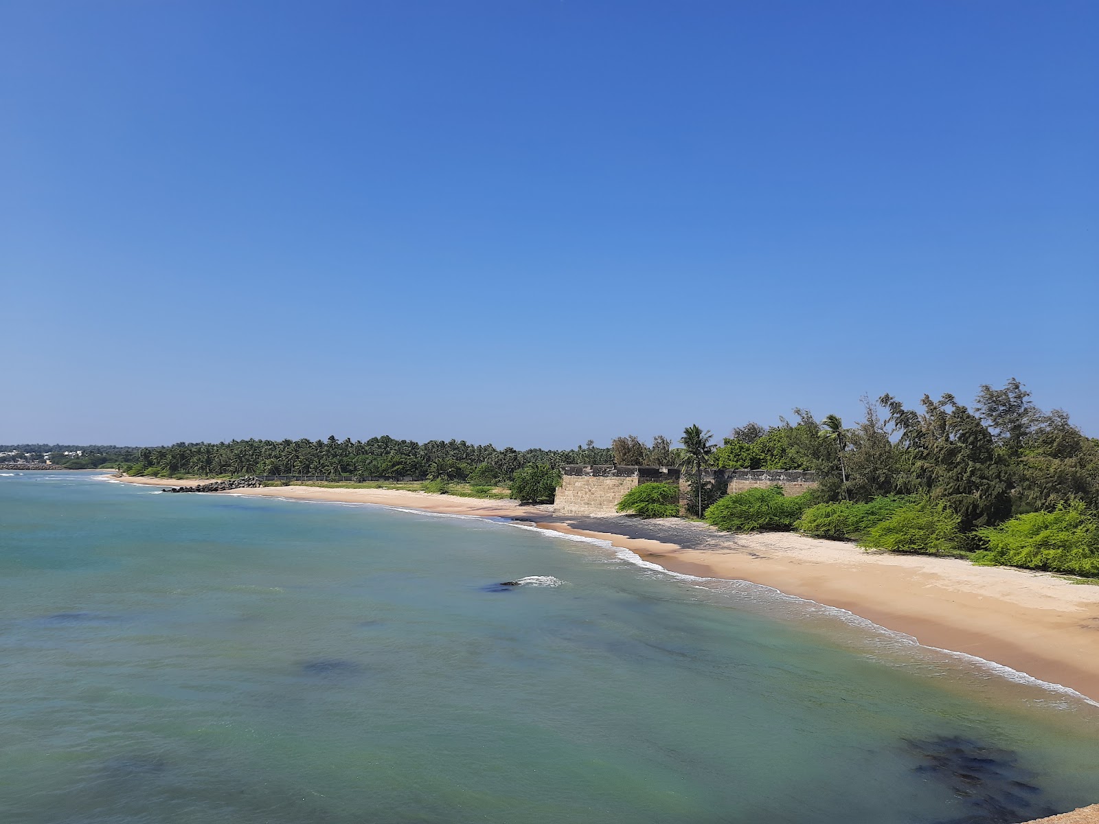 Vattakottai Beach的照片 带有直岸