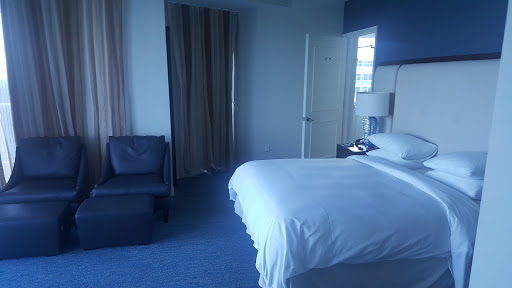 Beach Resort «Hilton Fort Lauderdale Beach Resort», reviews and photos, 505 N Fort Lauderdale Beach Blvd, Fort Lauderdale, FL 33304, USA