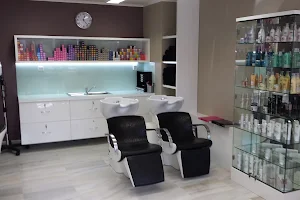 Salon Reny - Beauty Salon, Pedicure, Massage, Barber image