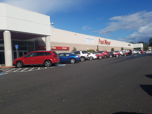 Grocery Store «Fred Meyer», reviews and photos, 650 Q St, Springfield, OR 97477, USA