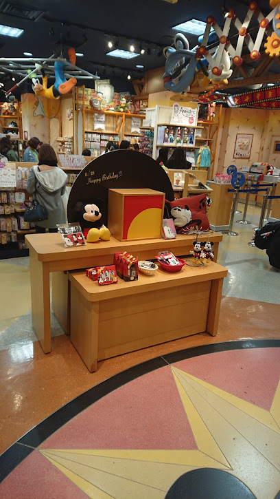 Disney Store Lucua Osaka Umeda 3 Chome 1 3 ルクア イーレ 5階 Osaka Osaka Jp Zaubee