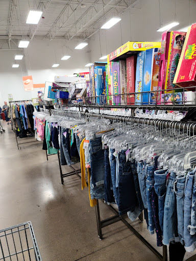 Thrift Store «Power & Baseline Goodwill Retail Store & Donation Center», reviews and photos, 2070 S Power Rd, Gilbert, AZ 85206, USA