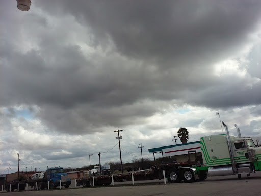 Convenience Store «7-Eleven», reviews and photos, 13954 IH 37 S, Elmendorf, TX 78112, USA