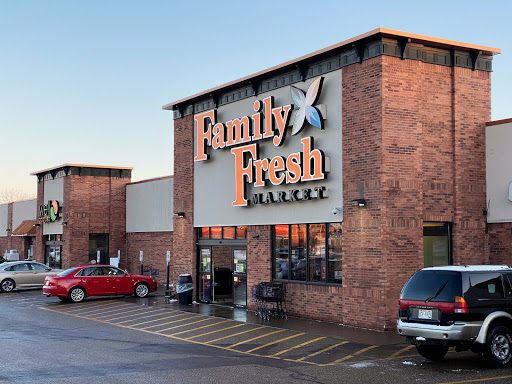 Grocery Store «Family Fresh Market», reviews and photos, 110 W 4th St, New Richmond, WI 54017, USA