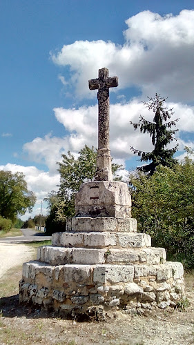 attractions Croix de Villeranque Avensan