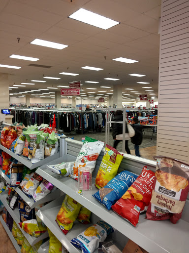 Clothing Store «Burlington Coat Factory», reviews and photos, 4701 N Harlem Ave, Harwood Heights, IL 60706, USA