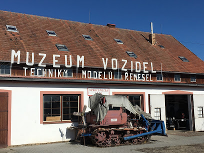 Muzeum historických vozidel, staré zemědělské techniky a elektrospotřebičů