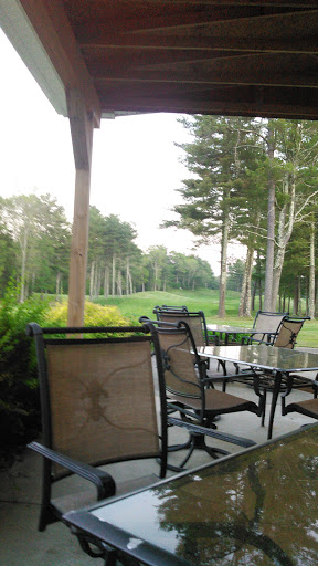 Golf Course «Pinecrest Golf Course», reviews and photos, 25 Pinehurst Dr, Richmond, RI 02812, USA