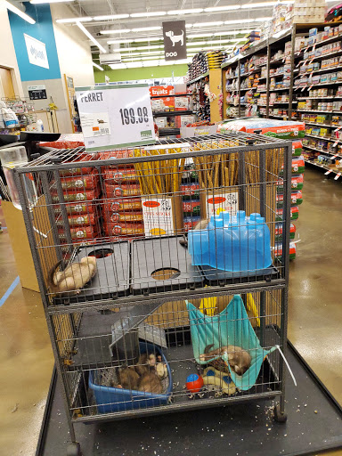 Pet Supply Store «Pet Supplies Plus», reviews and photos, 120 Sara Way, Belle Vernon, PA 15012, USA