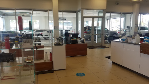 BMW Dealer «BMW of Henderson», reviews and photos, 261 Auto Mall Dr, Henderson, NV 89014, USA