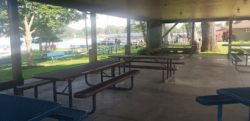 Tourist Attraction «Dixie Boat», reviews and photos, 401 S Dixie Dr, North Webster, IN 46555, USA