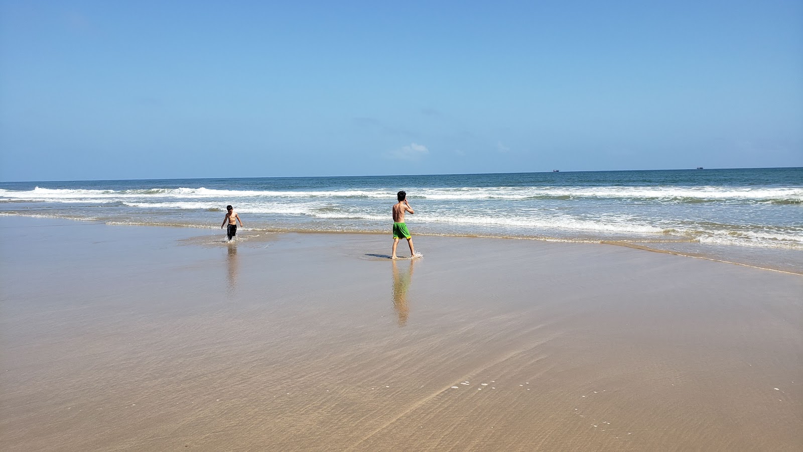 Foto von Dancing Rock beach mit lange, gerade küste