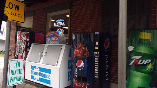 North Side Liquors Inc, 701 Walnut St, Madison, IN 47250, USA, 