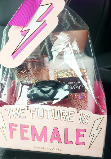 Beauty Supply Store «Bath & Body Works», reviews and photos, 123 4 Seasons Town Center Ent, Greensboro, NC 27427, USA