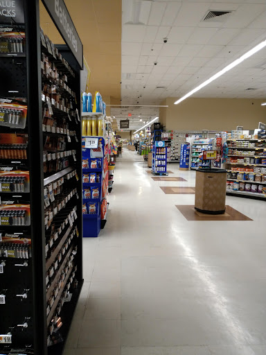 Grocery Store «Stop & Shop», reviews and photos, 31-06 Farrington St, Flushing, NY 11354, USA