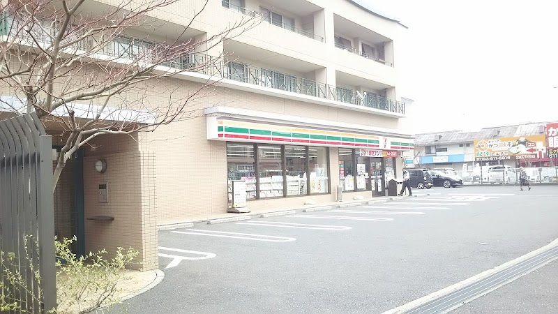 セブン-イレブン 八幡三ヶ森店