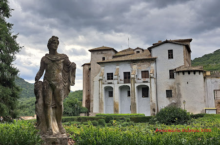 Castello Theodoli Piazza di Corte, 4, 00020 Sambuci RM, Italia